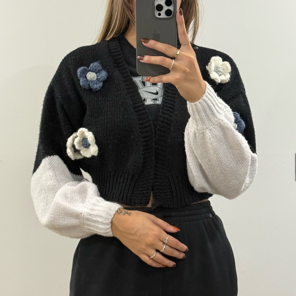 SHEIN Black and White Floral Cardigan